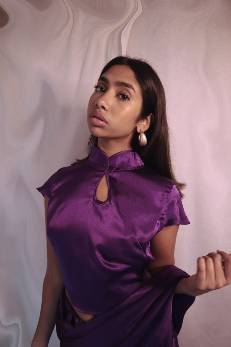 Purple mandarin collar short sleeve saree